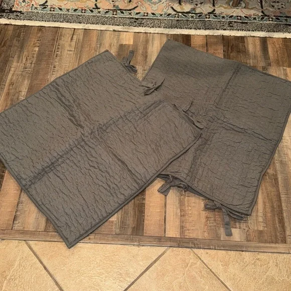Pottery Barn Gray Cotton & Linen Blend 26x26” Euro Sham Pillow Cases Set of 2