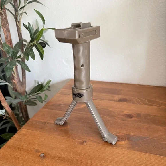 Nerf N-Strike Tactical Bipod Foregrip Tan Hasbro 2009 Blaster Rail Accessory Toy