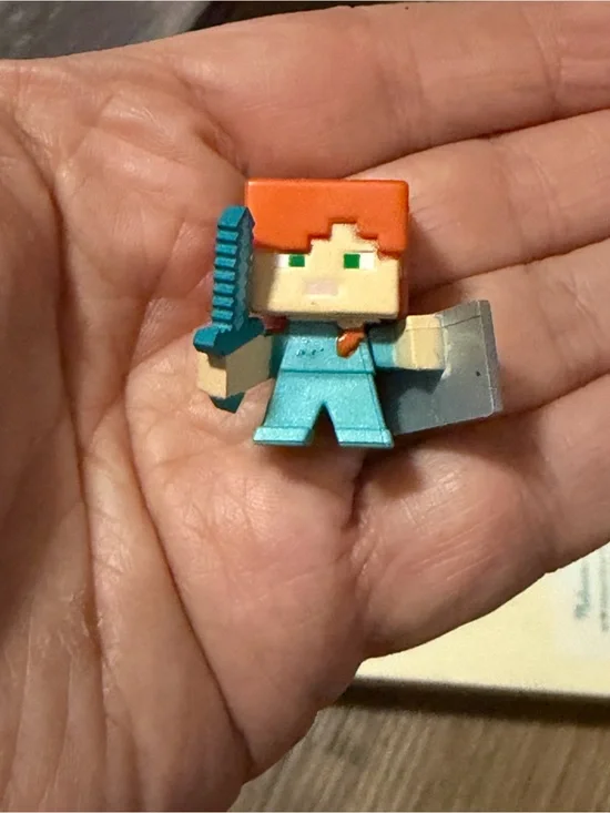 Minecraft End Stone Series 6 Alex with Shield Mini Figure manufactured by Mattel