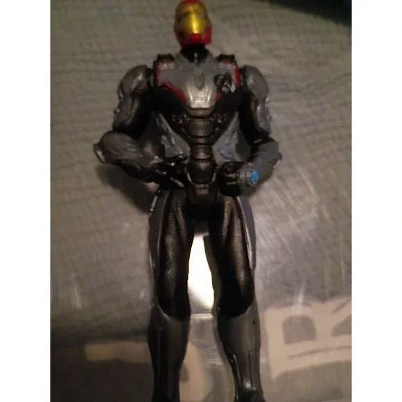 Good Used Condition 2018 Hasbro Marvel Avengers:  Iron Man