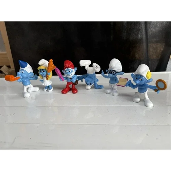 SMURFS Figures Mixed Lot Of 6 McDonalds Peyo 2011