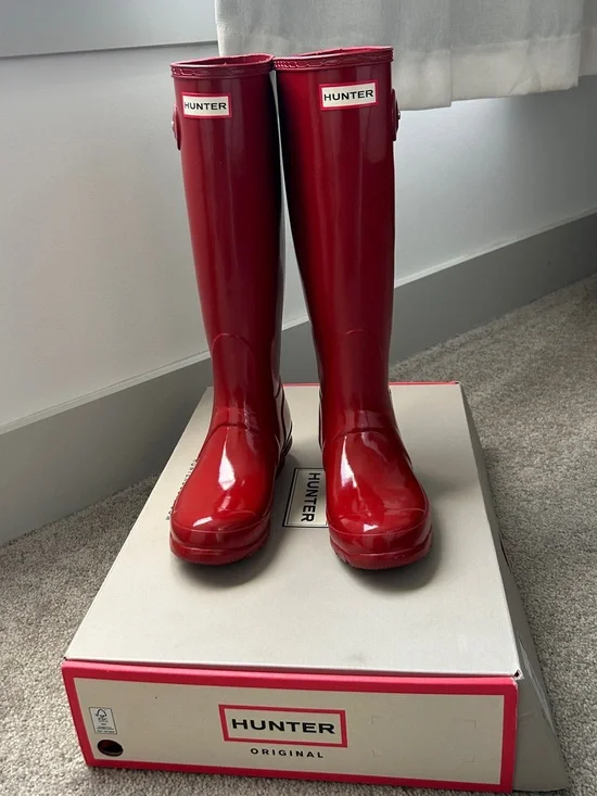 Hunter Women's Tall Gloss Red Rain Boots
