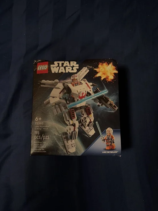 LEGO Star Wars Luke Skywalker X-Wing Mech 75390 Building Set