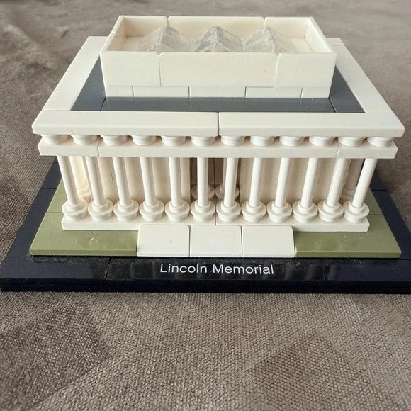 LEGO Architecture Lincoln Memorial 21022 Complete Built Landmark Series Set