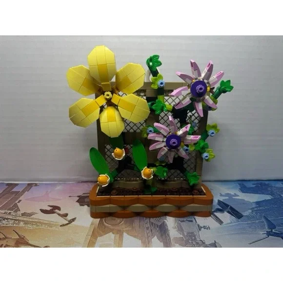 LEGO Botanical Collection: Flower Trellis Display 40683 Complete Limited Edition