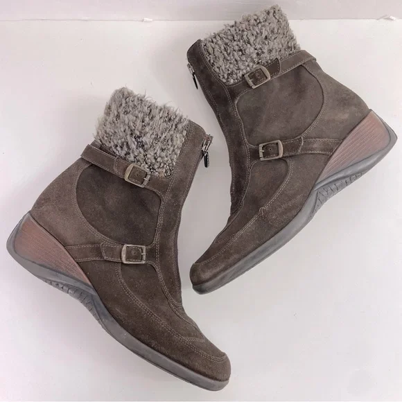 Aquatalia Brown Suede‎ Winter Boots