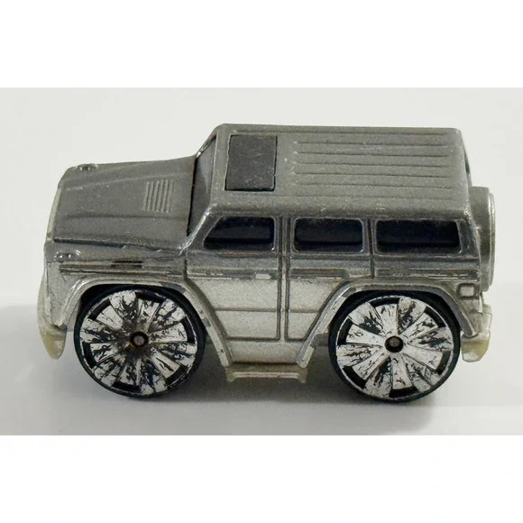 Hot Wheels Mercedes-Benz G500 Kids Toy Car Silver‎ Blings G-Wagon Diecast SUV