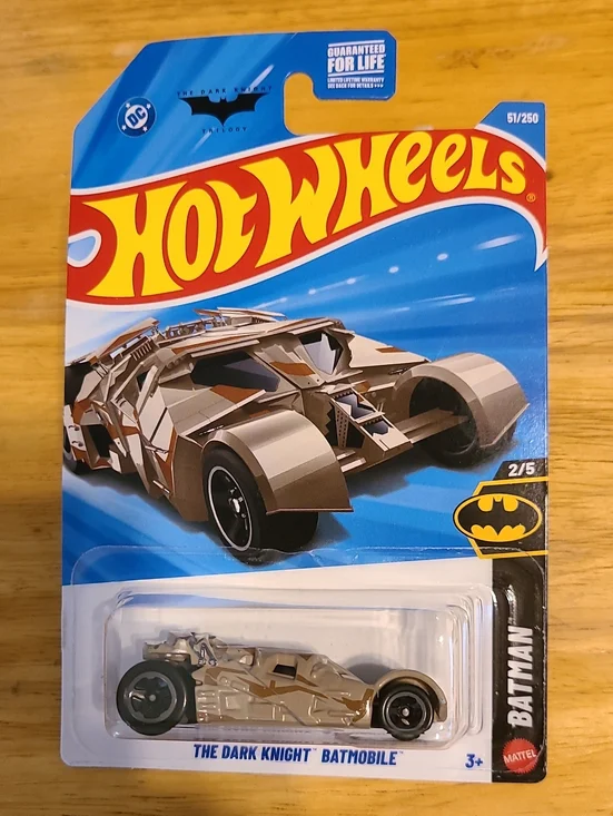 Mattel Hot Wheels The Dark Knight Batmobile - metallic gold