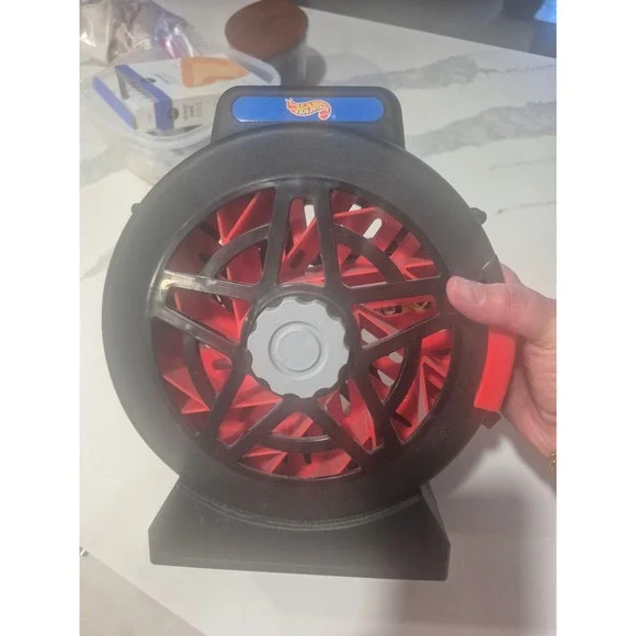 Hot Wheels Sto & Go Spinning Wheel Car Case Black Red Storage Carrier‎ Mattel