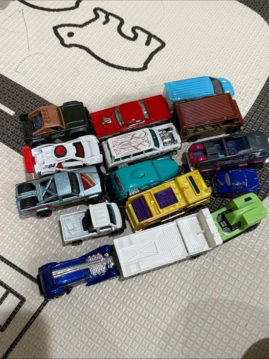 14 hot wheels cars