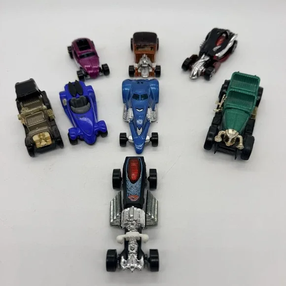 Lot of 8 Vintage Hot Wheels Diecast Toy Cars Hot Rod, Classic Cars