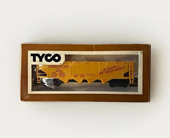 Vintage 1975 TYCO 344-E Union Pacific Hopper Car HO Scale UP 62040 Boxed