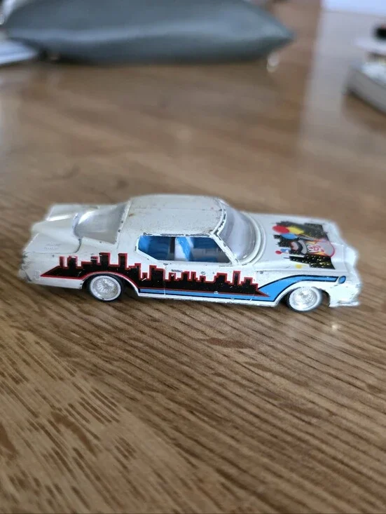 1971 Buick Riviera Boat Tail Lowrider 1:64 Scale 1999 The Clown
