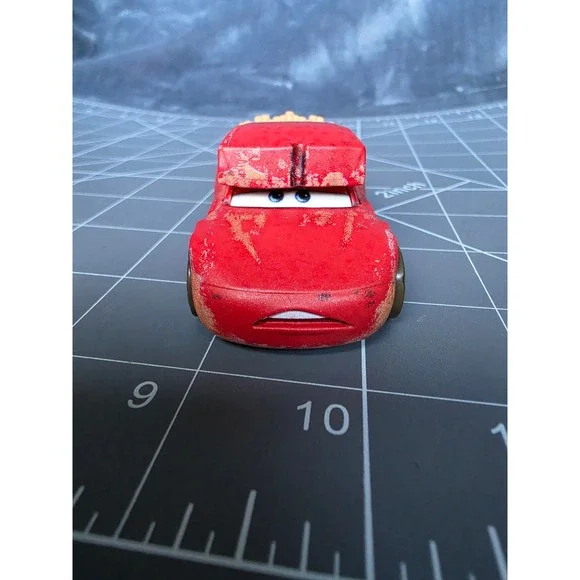 Disney Pixar Cars On The Road Caveman Lightning McQueen Die-Cast Mattel HKY48