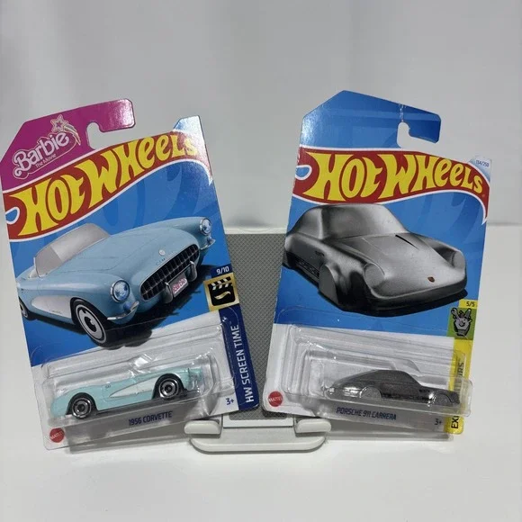 2 Hot Wheels 2021 Silver Porsche 911‎ Carrera 1/64 Keychains Barbie 56 Corvette