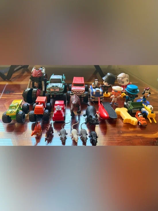 (Kids Toy lot) Animal and Vehicle Play Set - Multicolor