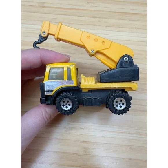 Vintage 1989 Buddy L Crane Truck Yellow Construction Toy Diecast Plastic
