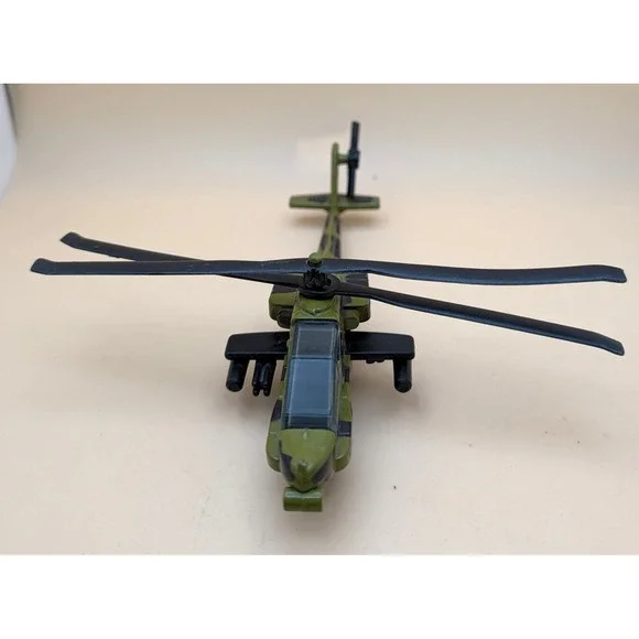 Tootsietoy AH-64A Apache US Army Helicopter Diecast Military Vehicle Green Camo