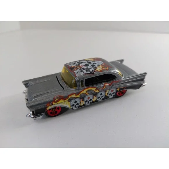MATTEL HOTWHEELS BONE BLAZERS '57 CHEVY BEL AIR‎ 2003
