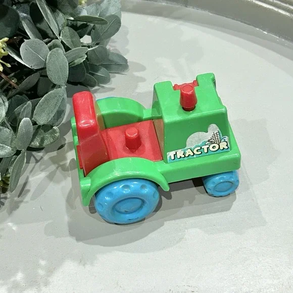 Vintage 1981 Playworld Toys‎ Farm Barn *Tractor Only* Fischer Price