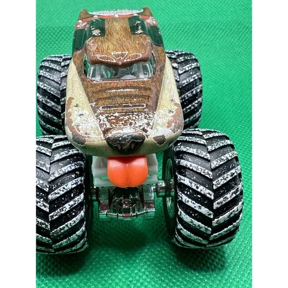 Monster Mutt Hot Wheels Monster Jam Monster Truck 1:55 Scale DieCast‎ Used