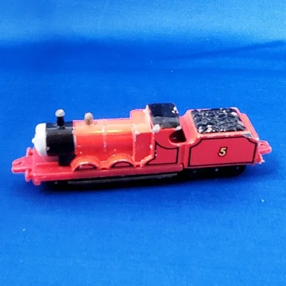 Thomas & Friends James Train Toy Red Good Die-Cast Take Along No 5 action figure