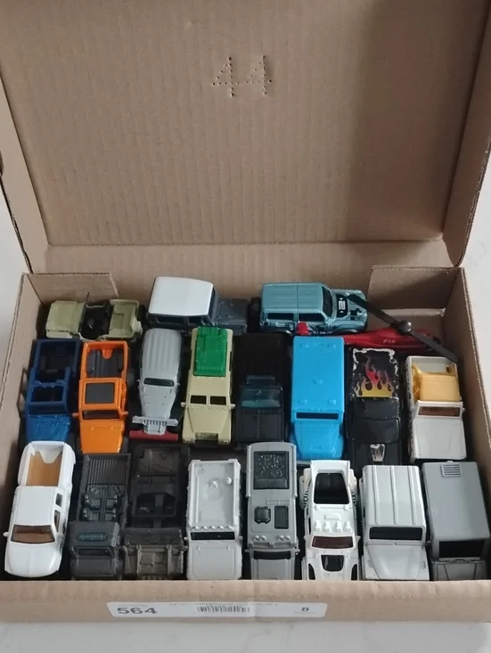 20 Pc Jurassic World And Other Rugged Hot Wheels, Matchbox Cars