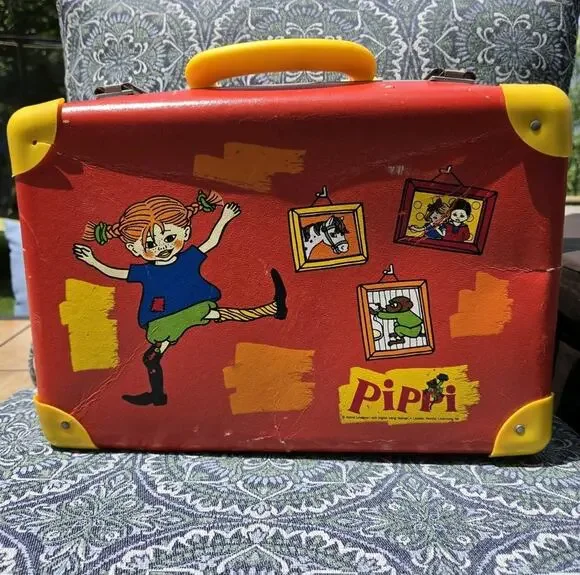 Vintage Pippi Longstocking Red Travel Suitcase Carry Case Children's Luggage...