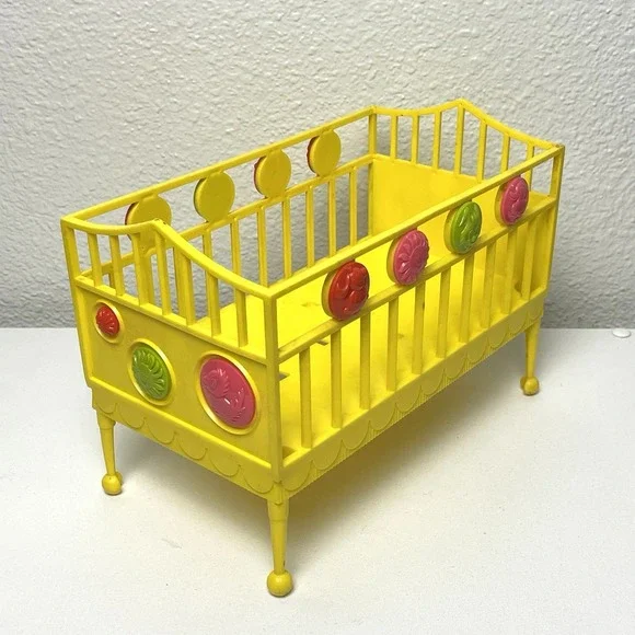 Vintage Suzy Cute‎ Deluxe Reading Corp Crib 1960's Doll Furniture Nursery