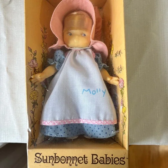 1975 Vintage Sunbonnet Babies‎ Molly Doll