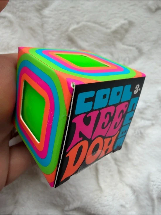 💚🧊 **NIB – GREEN NEEDOH COOL CUBE MINI SQUISHY!** 🧊💚