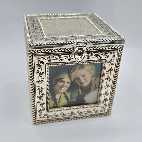 Things Remembered Silver Filigree Cube Photo Frame Keepsake‎ Box Heart Clasp