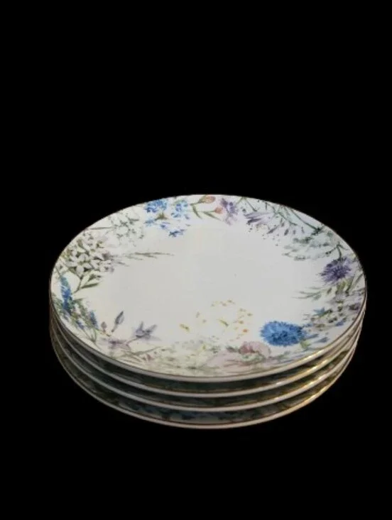 *NWOT Williams Sonoma Floral Meadow Wreath Salad Plates Set Of 4