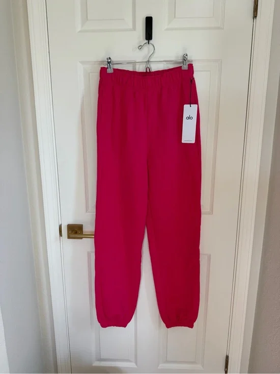 NWT Alo Accolade Sweatpant Pink Summer Crush, S