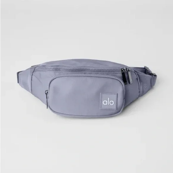 Alo Yoga Explorer Fanny Pack Fog
