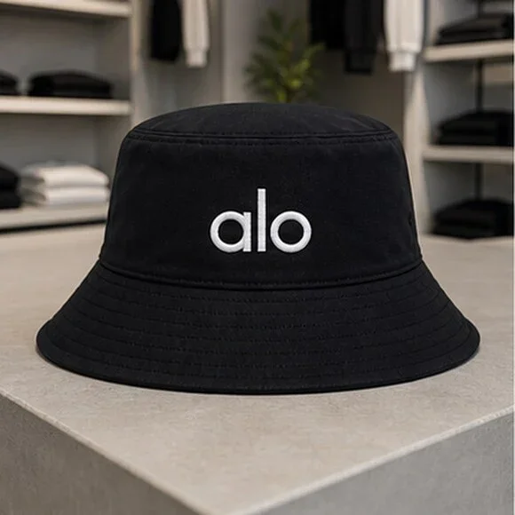 ALO Yoga Black Travel Bucket Hat NWT