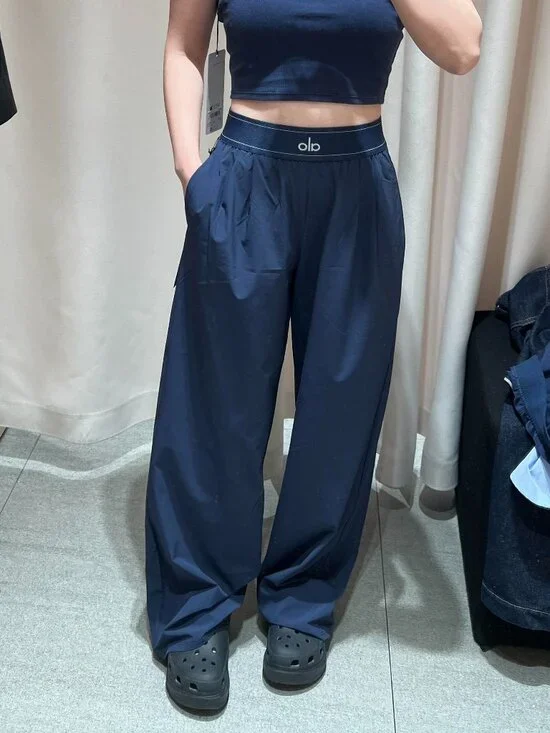 🧸New With Tags ALO Yoga Navy Suit Up Trouser Regular 30