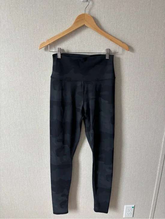 ALO Yoga Black Camo Kids Leggings