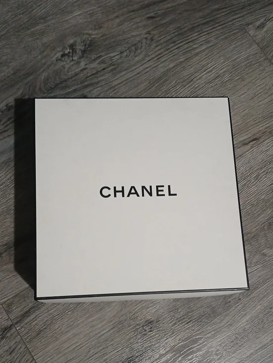 Chanel Box