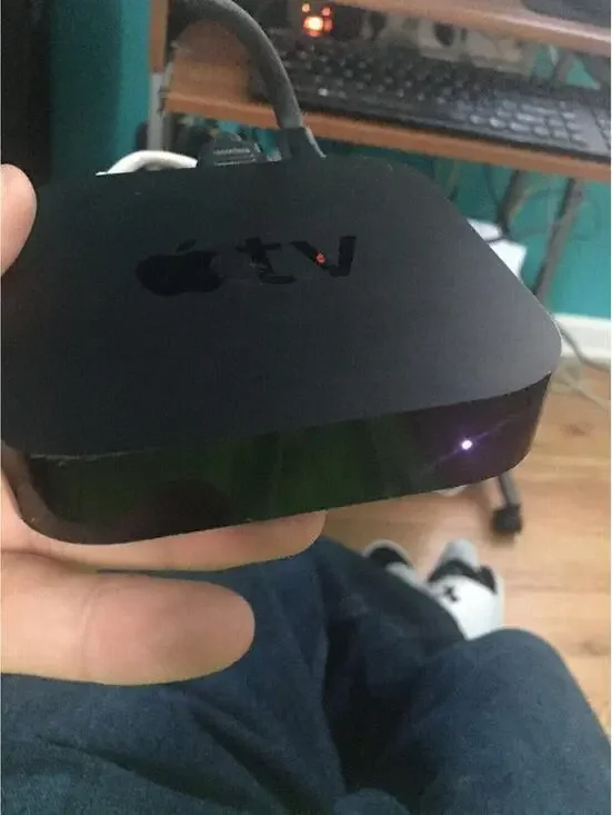Apple TV (3rd Generation) 8GB HD Media Streamer - A1469