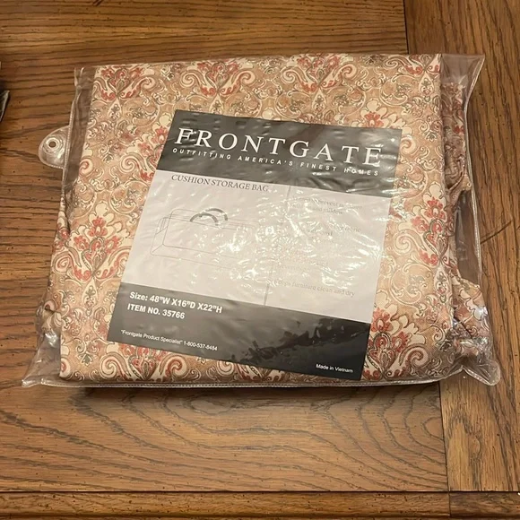 Frontgate Cushion Storage Bag, NWOT‎