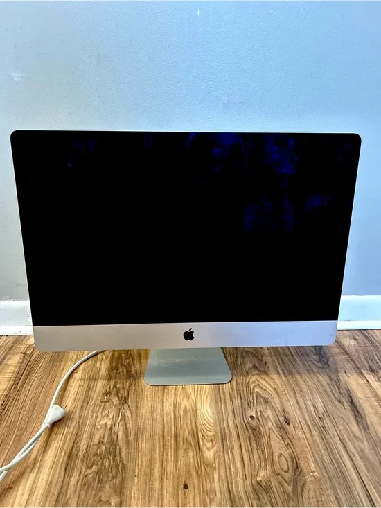 Apple iMac Silver All-in-One Desktop Computer 2014 (keyboard/mouse not included)