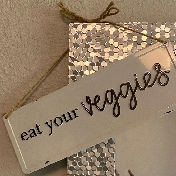 *EUC* Eat Your Veggies Galvanized Home Decor Wall Art Decor