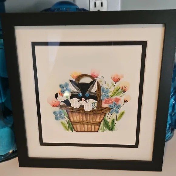 Framed Cat Art with Floral‎ Design