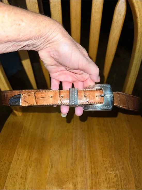 VTG Men's Size 42 Brighton Onyx Stitched Embossed Alligator Pattern Leather Belt