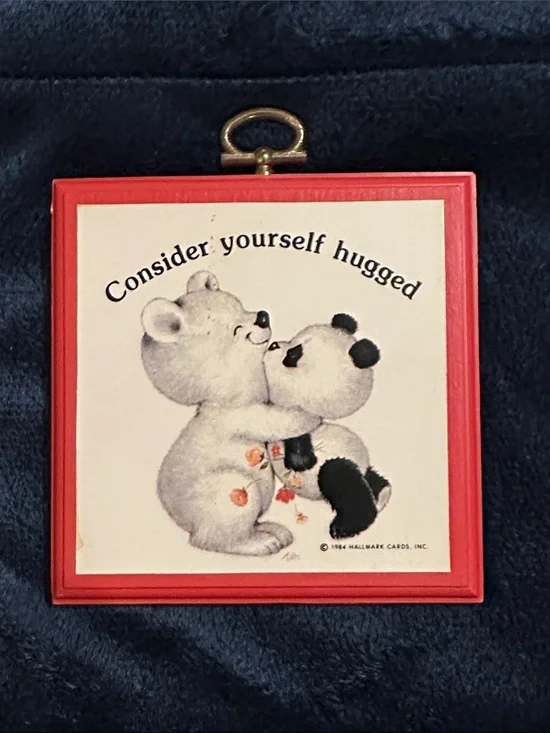 VINTAGE 1984 Hallmark Red  'Consider yourself hugged' Bear Plaque