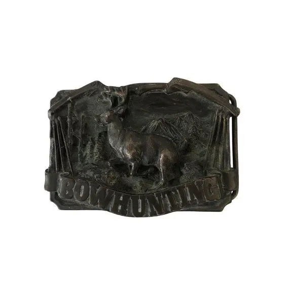 Vintage Vintage Belt Buckle Bow Hunting Big Buck In Mountain Forest 1983