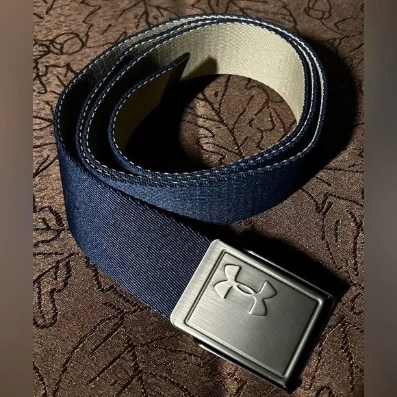 Under Armour Men's Navy and Gray Cloth Belt