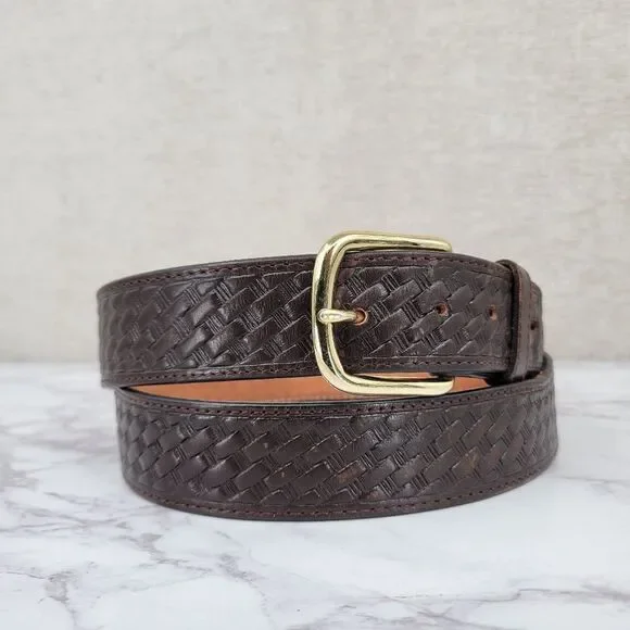 Men's Brown Woven Basket Weave Pattern Leather Belt Size 48 Gold Toned Buckle