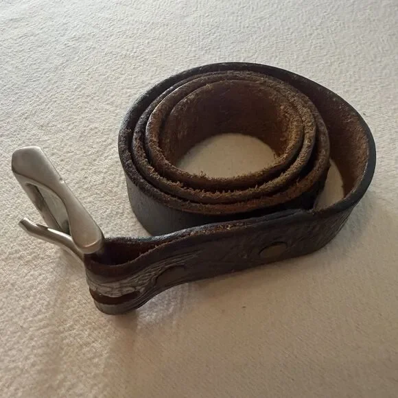 Steven Tooled Brown Leather Belt with Silver Buckle 1 1/8” W X 36 1/4” L